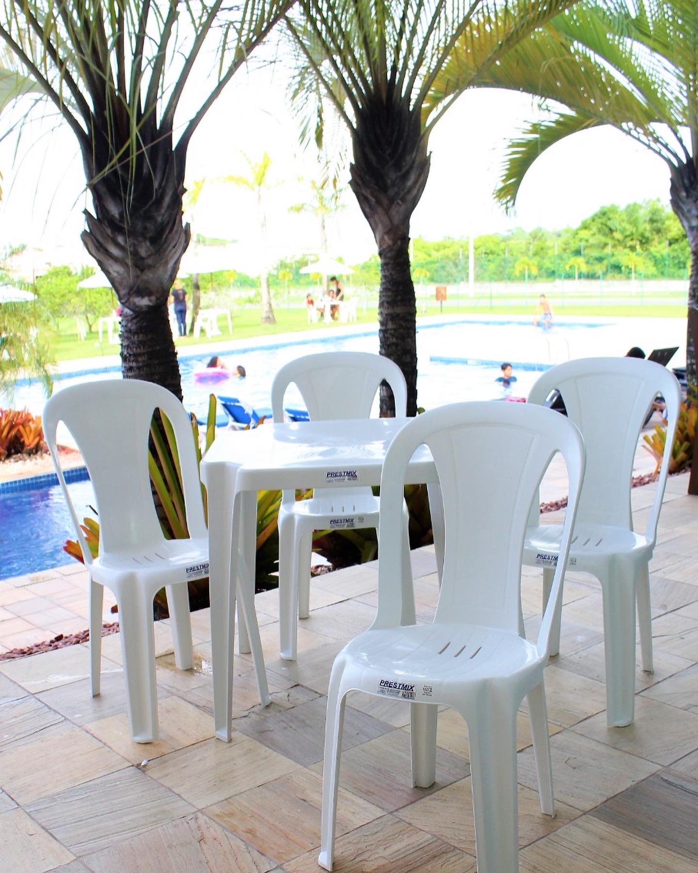 Conjunto Cadeira Bistrô branco